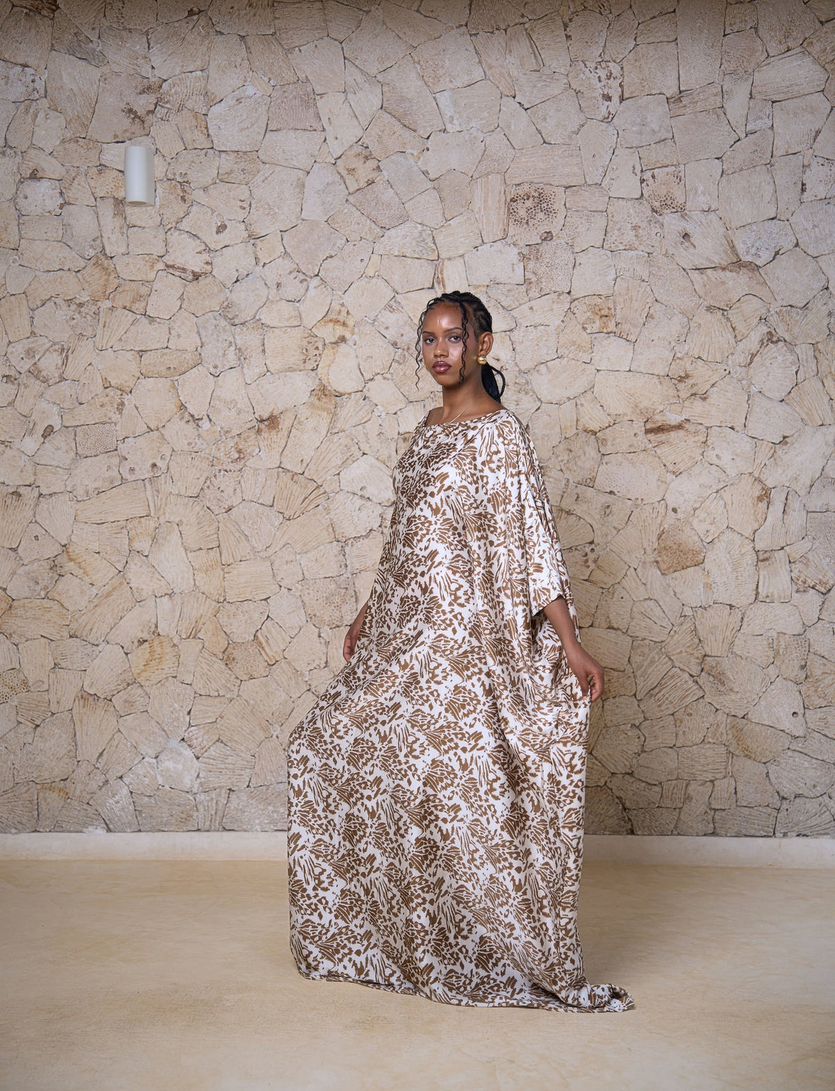Main Character Derac - Savanna Bloom (Silky Satin)