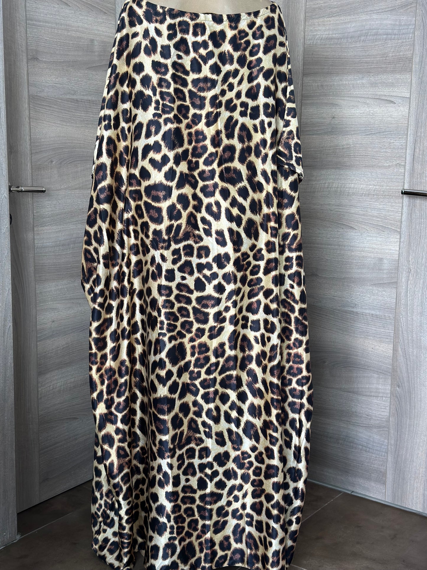 Saharan Prowl Silk Derac