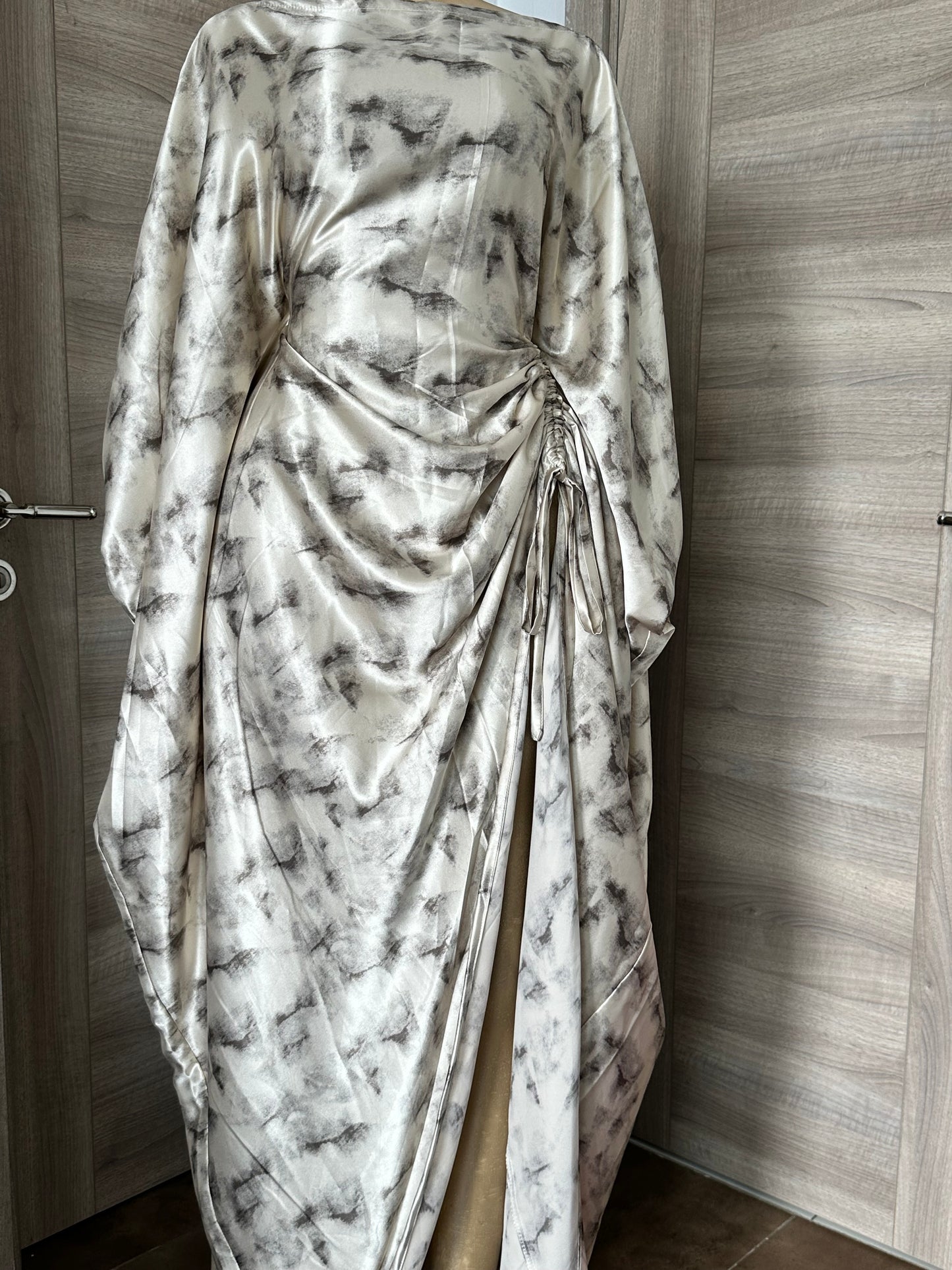 Moonlit Mirage Silk Derac