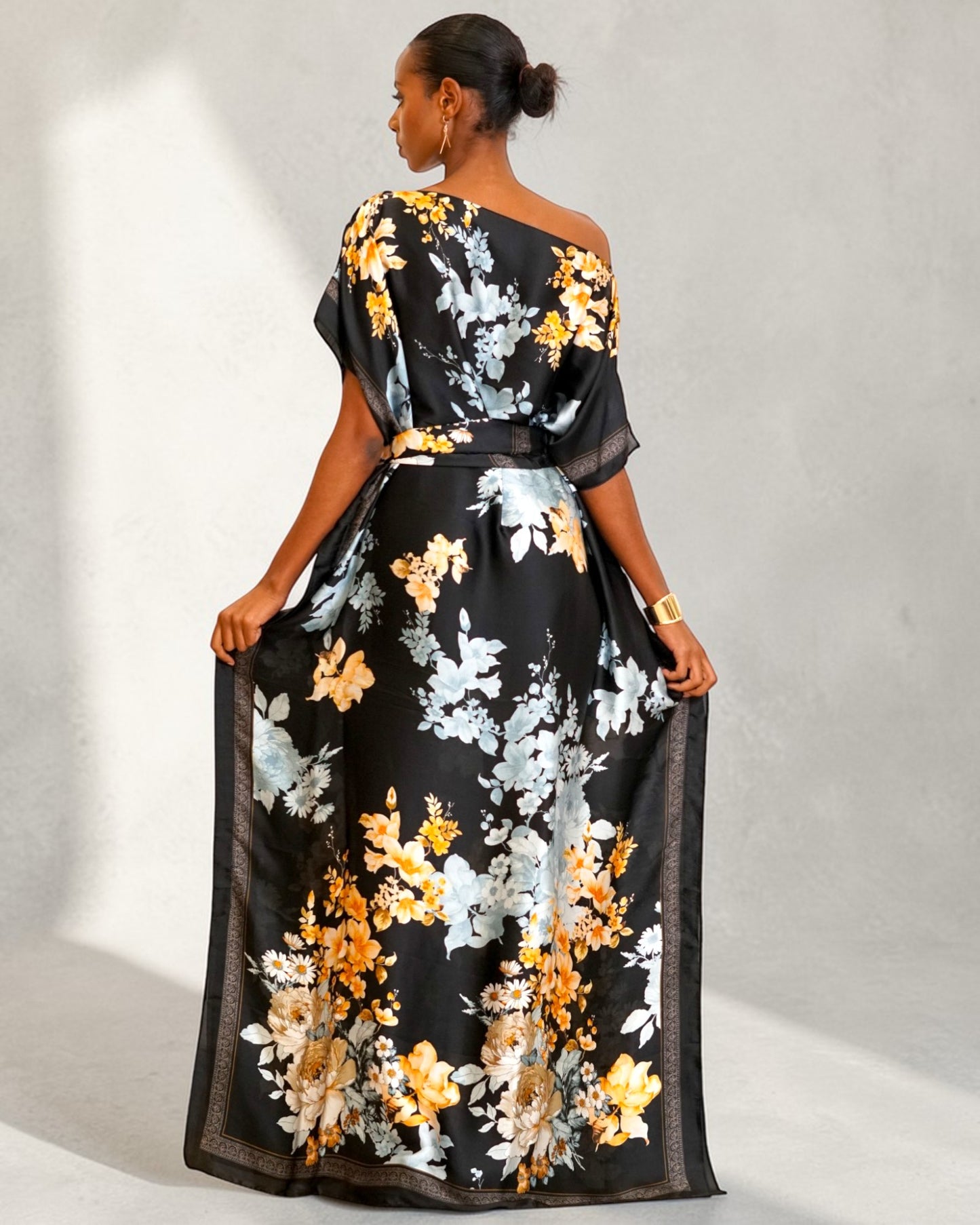 Breeze Derac - Midnight Garden (Lightweight Satin)