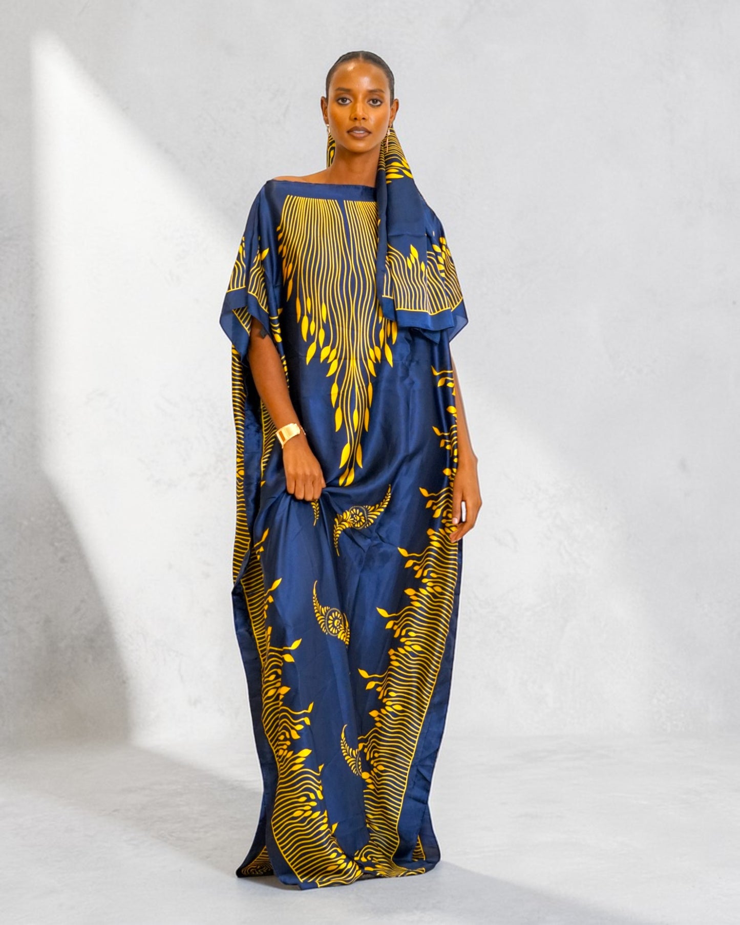 Breeze Derac -Soleil Noir (Lightweight Satin)