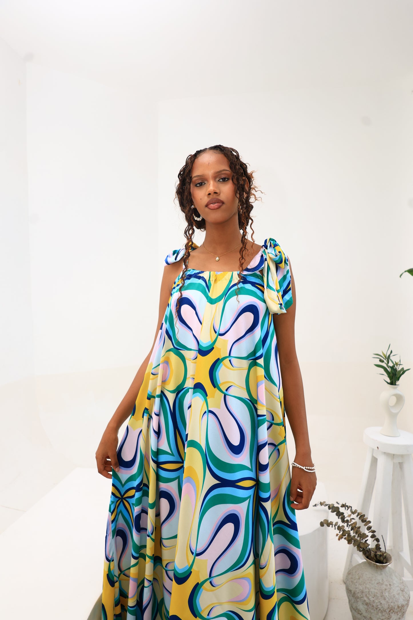 PorcelainBloom Silk Derac - Hana Design