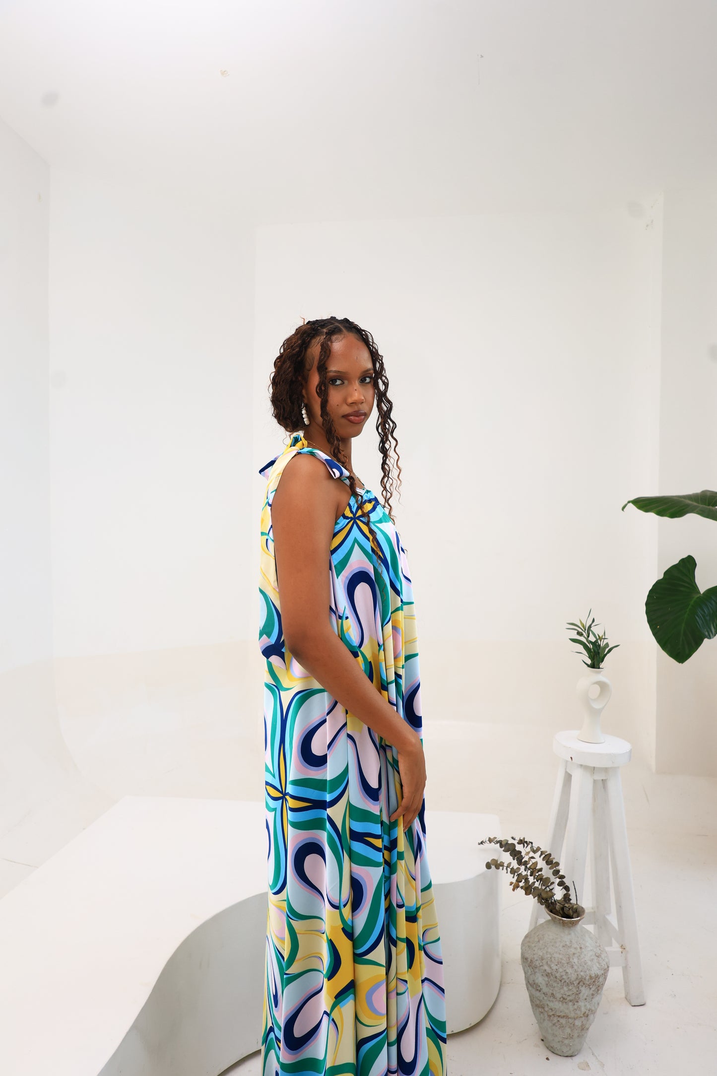 PorcelainBloom Silk Derac - Hana Design