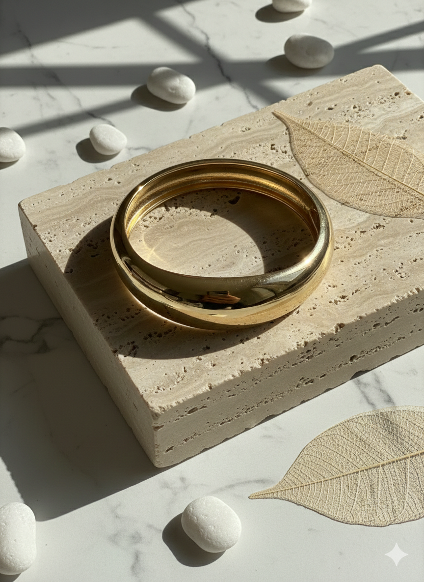 Chunky gold bracelet