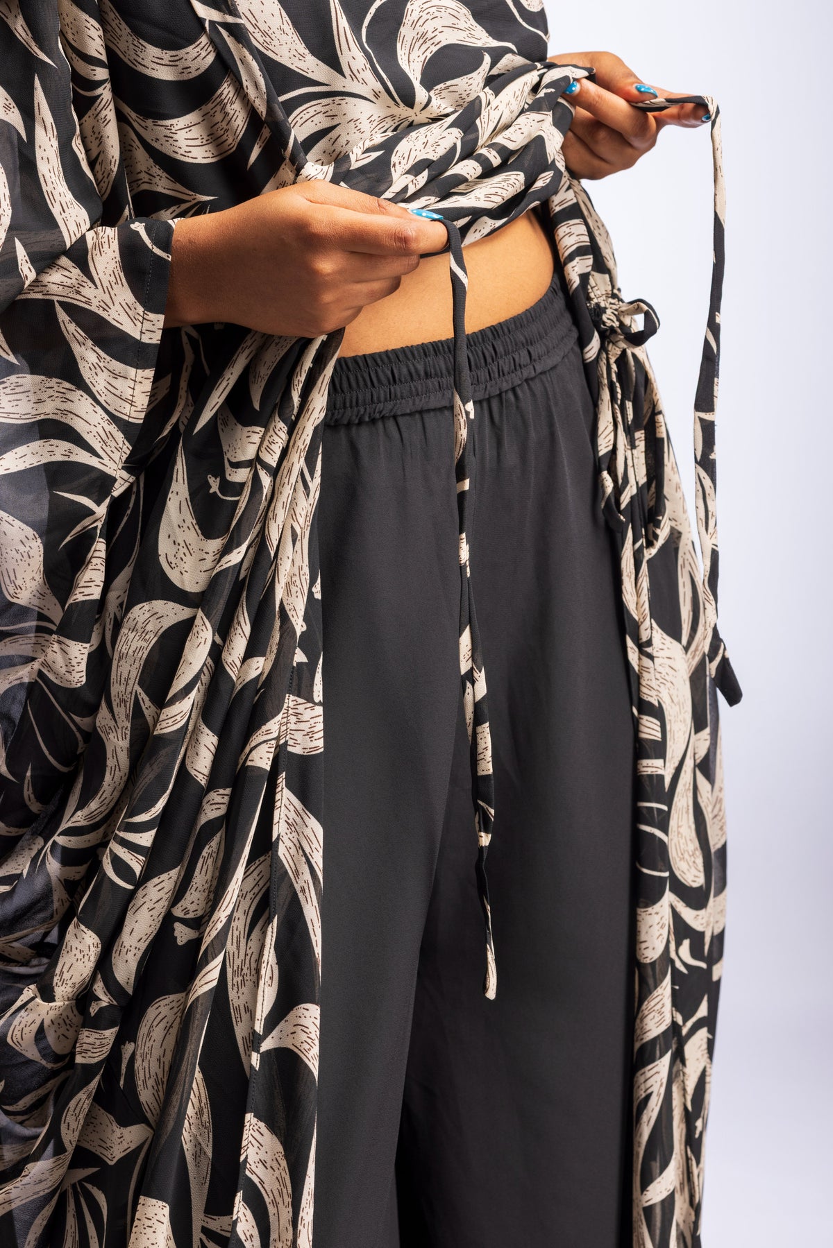 Amani Set - Noir Botanica (Chiffon)
